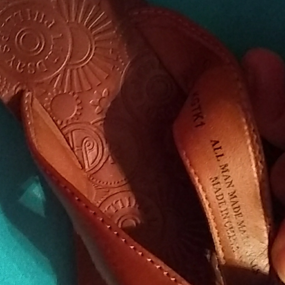 Switch Flops Sandals - Picture 3 of 6